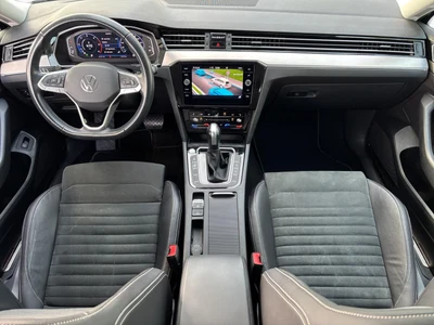 Volkswagen Passat Variant 2.0 TDI SCR Elegance DSG 150KM, salon Polska, serwisowany w ASO