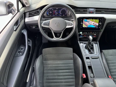 Volkswagen Passat Variant 2.0 TDI SCR Elegance DSG 150KM, salon Polska, serwisowany w ASO