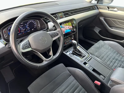 Volkswagen Passat Variant 2.0 TDI SCR Elegance DSG 150KM, salon Polska, serwisowany w ASO