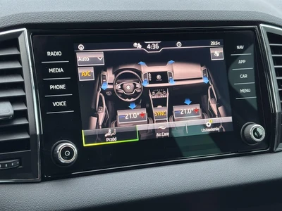 Škoda Karoq 1.5 TSI ACT GPF 4x2 Ambition DSG 150KM, salon Polska, serwis ASO