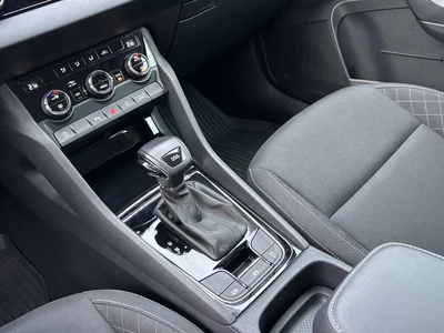 Škoda Karoq 1.5 TSI ACT GPF 4x2 Ambition DSG 150KM, salon Polska, serwis ASO