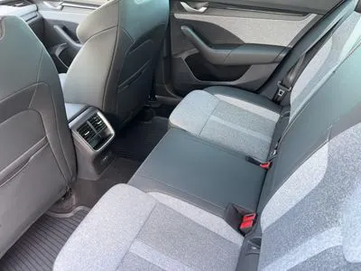 Škoda Octavia Selection 1,5 TSI m-HEV DSG 150KM, salon PL, serwis ASO