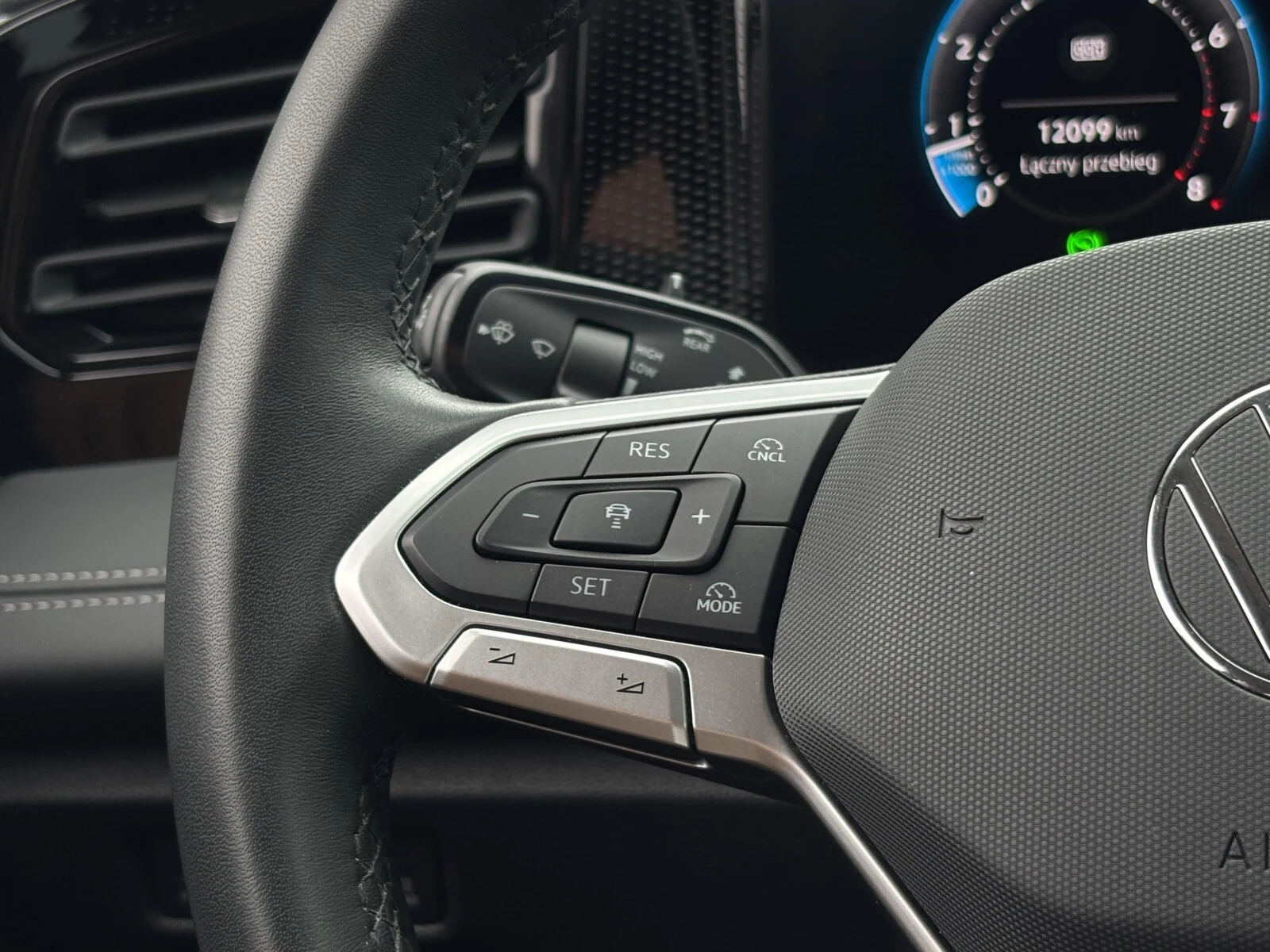 Volkswagen Tiguan SUV Life 1.5 eTSI 110 kW (150 PS) DSG 7-G III (2024-) — zdjęcie 19