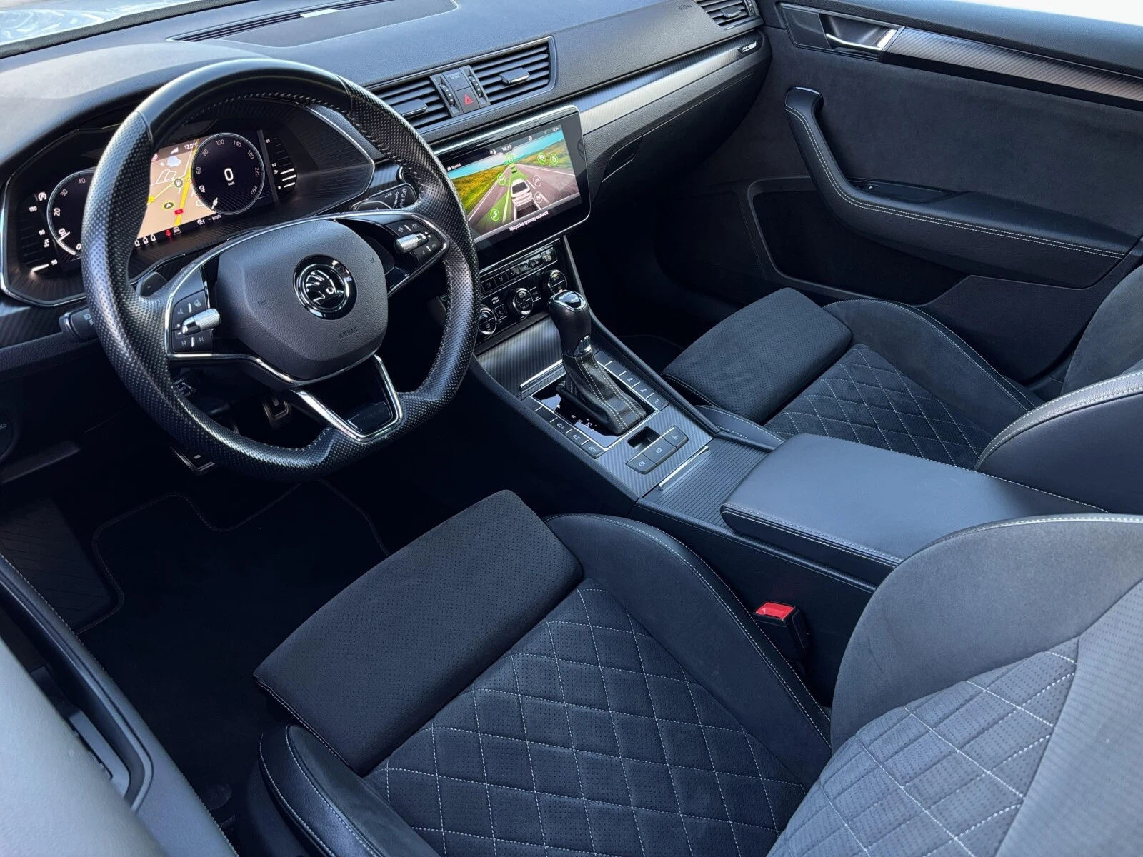 Škoda Superb Sportline IV (2023-) — zdjęcie 17
