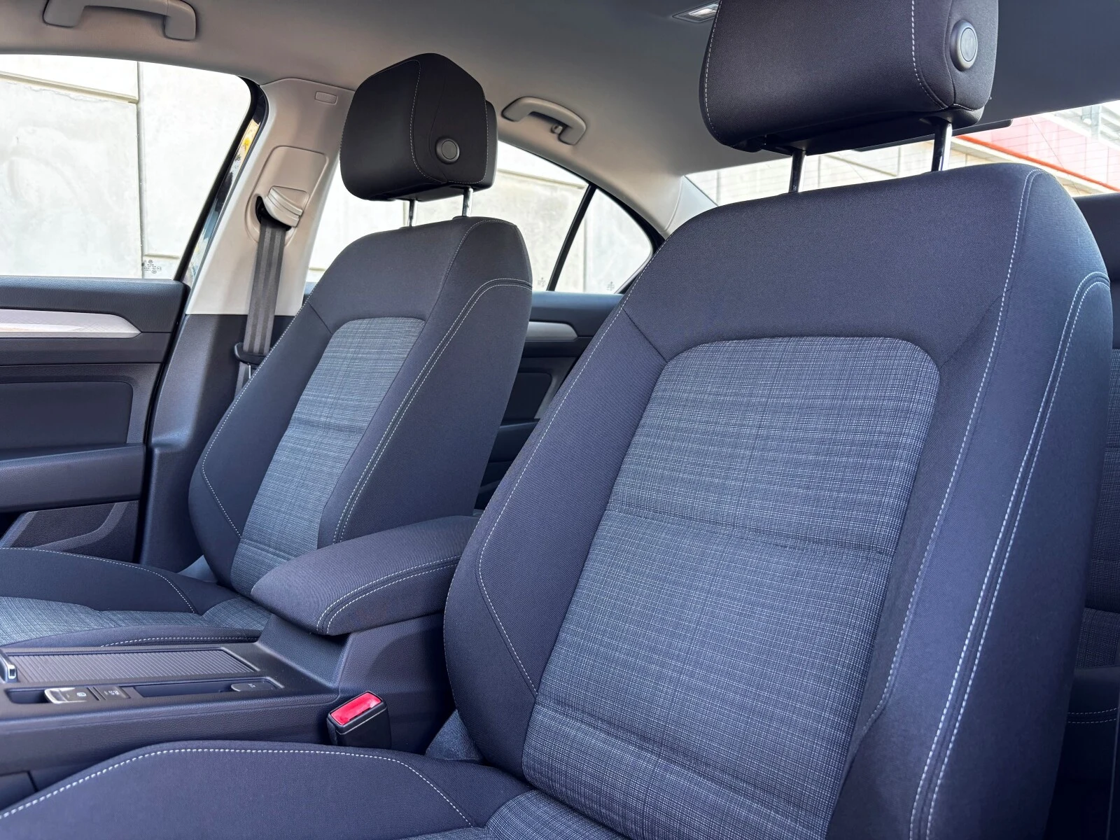 Volkswagen Passat BUSINESS B8 (2014-2023) — zdjęcie 11