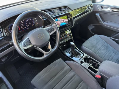 Volkswagen Touran 1.5 TSI EVO Highline DSG 150KM, kamera cofania, hak, salon PL, ASO