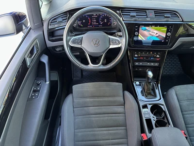 Volkswagen Touran 1.5 TSI EVO Highline DSG 150KM, kamera cofania, hak, salon PL, ASO