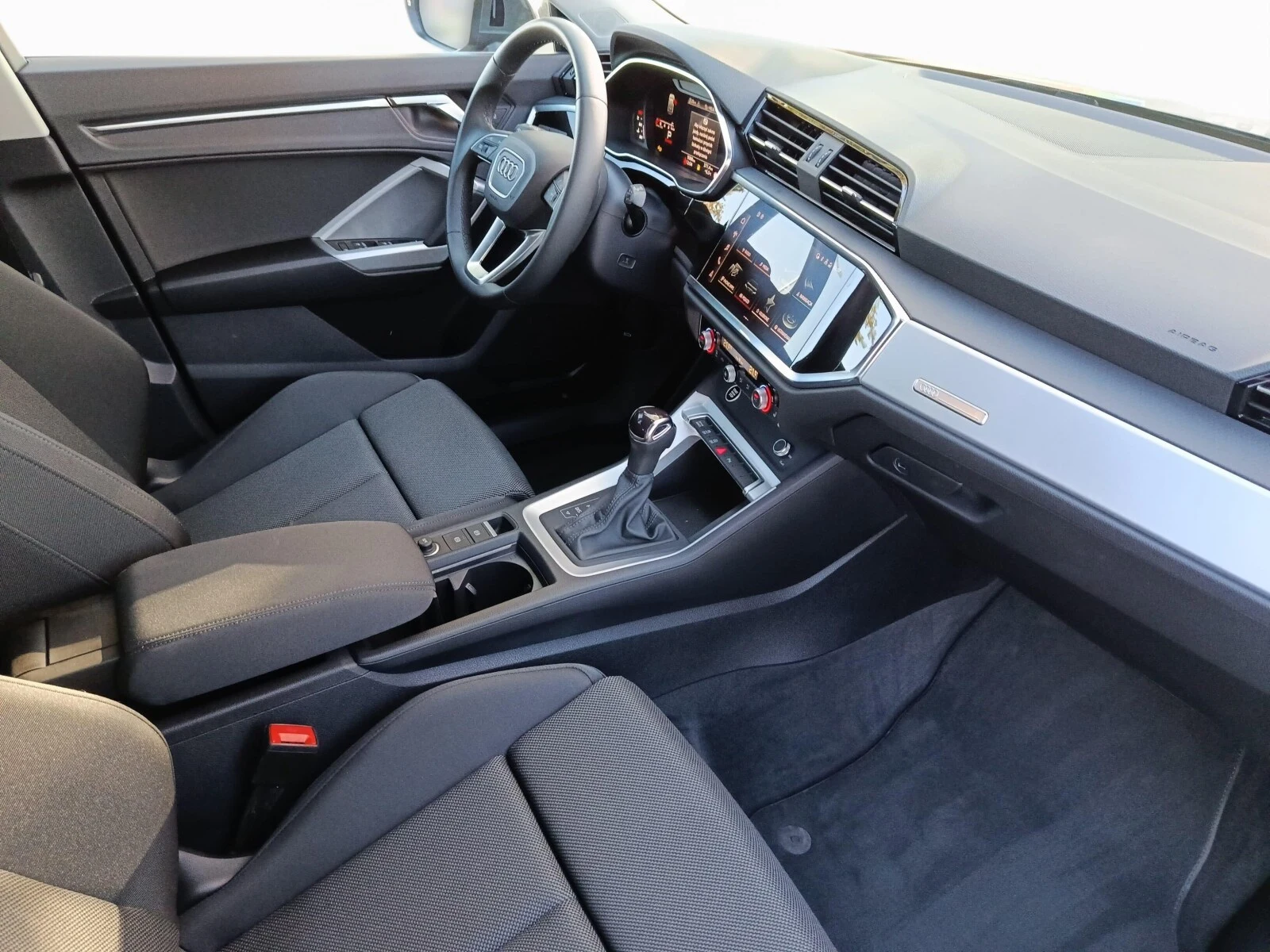 Audi Q3 Sportback Q3 Sportback 35 TFSI 150 KM S tronic II (2025-) — zdjęcie 16