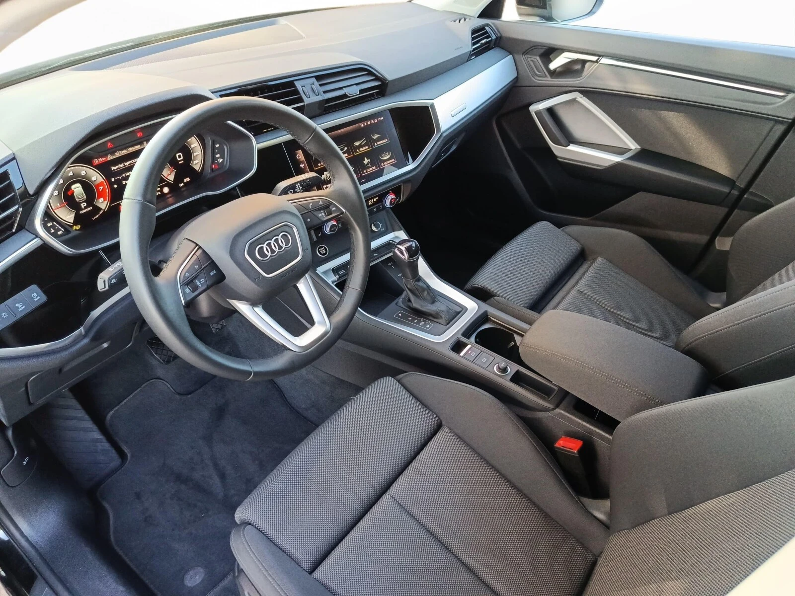 Audi Q3 Sportback Q3 Sportback 35 TFSI 150 KM S tronic II (2025-) — zdjęcie 16