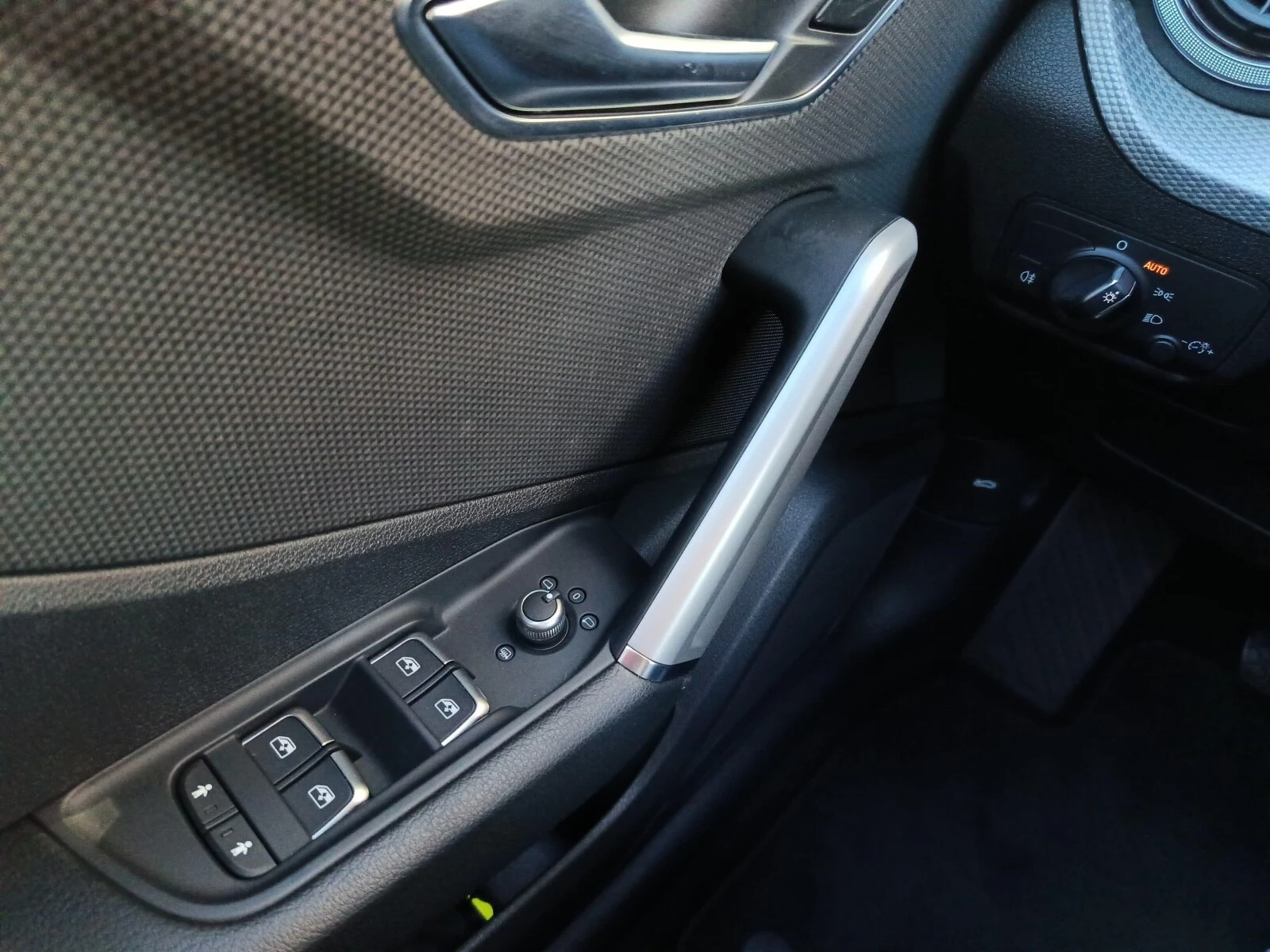Audi Q2 advanced 30 TFSI 85(116) kW(KM) 6-G — zdjęcie 16
