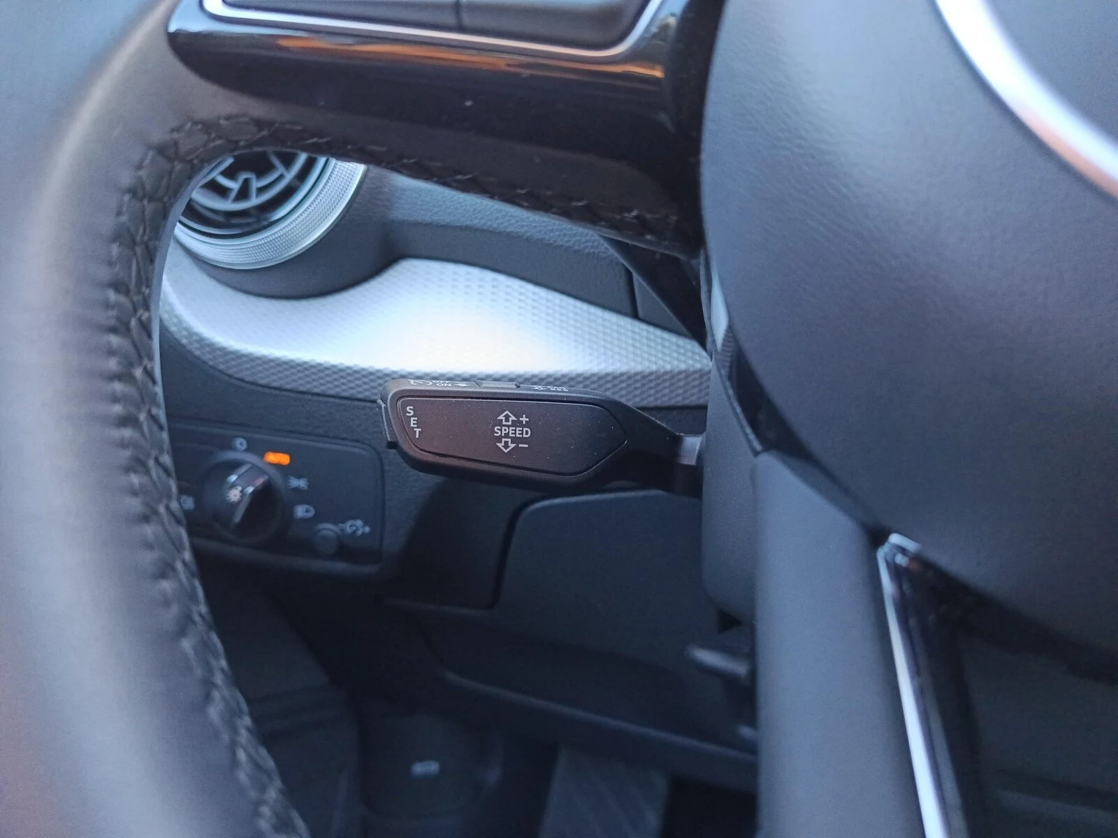 Audi Q2 advanced 30 TFSI 85(116) kW(KM) 6-G — zdjęcie 19