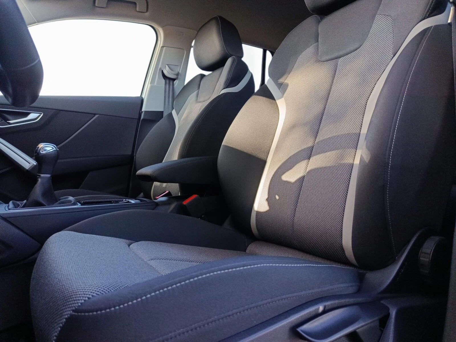Audi Q2 advanced 30 TFSI 85(116) kW(KM) 6-G — zdjęcie 12