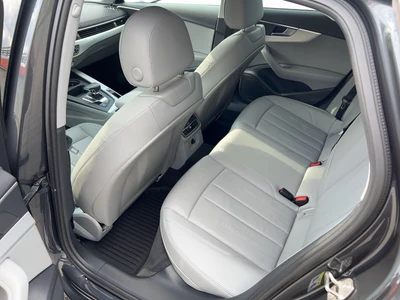 Audi A4 Limousine