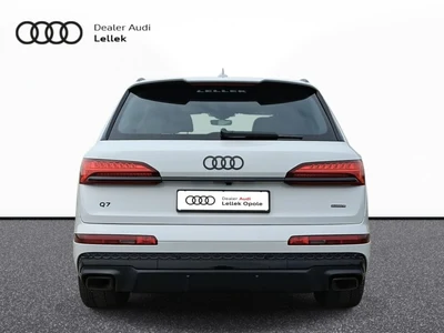 Audi Q7 S line quattro 55 TFSI e 290(394) kW(KM) tiptronic