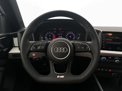Audi A1 Sportback 2.0 207KM S-Line, Side Assist, ACC, Pakiet Czerń, Skóra, FV23%