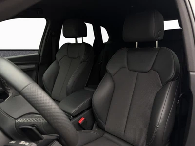 Audi Q5 2.0 TDI, 204km, ambiente, Matrix hd, alcantara, FV23%