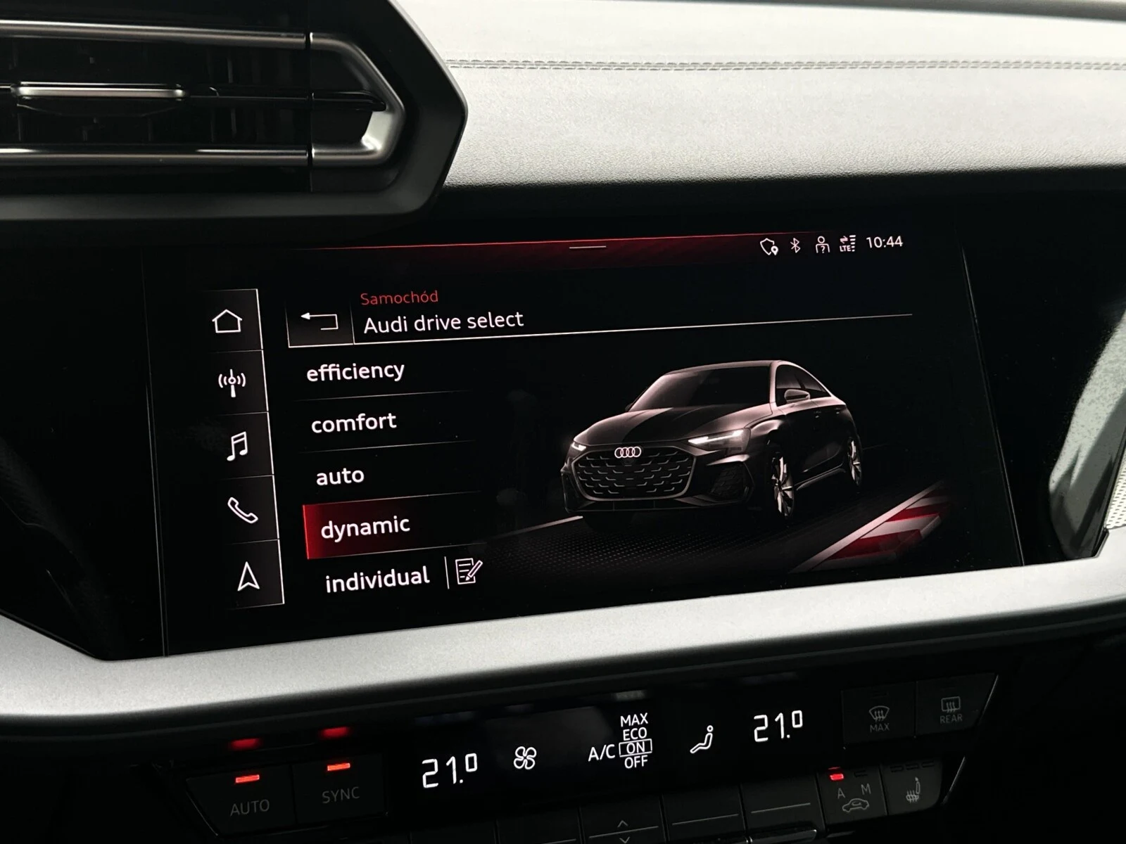 Audi A3 Limousine A3 Saloon S line 35 TFSI 110(150) kW(KM) S tronic 8V (2012-) — zdjęcie 18