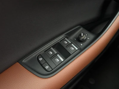 Audi Q8 HAK, S-Line, Pneumatyka, Head-UP, Polski Salon, I właściciel