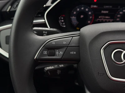 Audi Q3 HAK, Side Assist, Full Led, Pakiet Czerń, Ambiente Salon Polska, FV23%