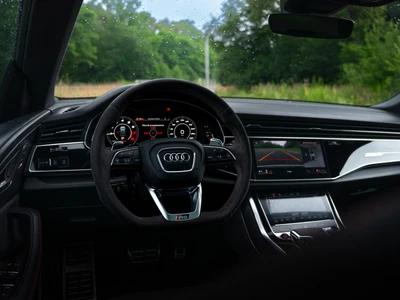 Audi RS Q8 Panorama, HAK, Head-UP, Kamera 360, Szary Nardo, Salon Polska
