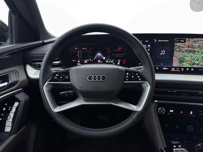 Audi Q5 Sportback TDI quattro 204 KM Sline Stronic HAK Gwarancja FV23% Gwarancja