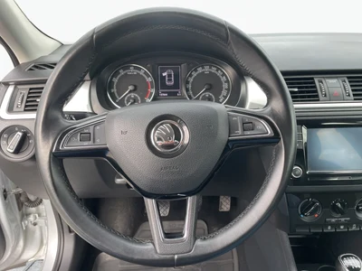 Škoda Rapid 110KM Ambition kamera cofania FV23%