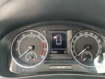 Škoda Rapid 110KM Ambition kamera cofania FV23%