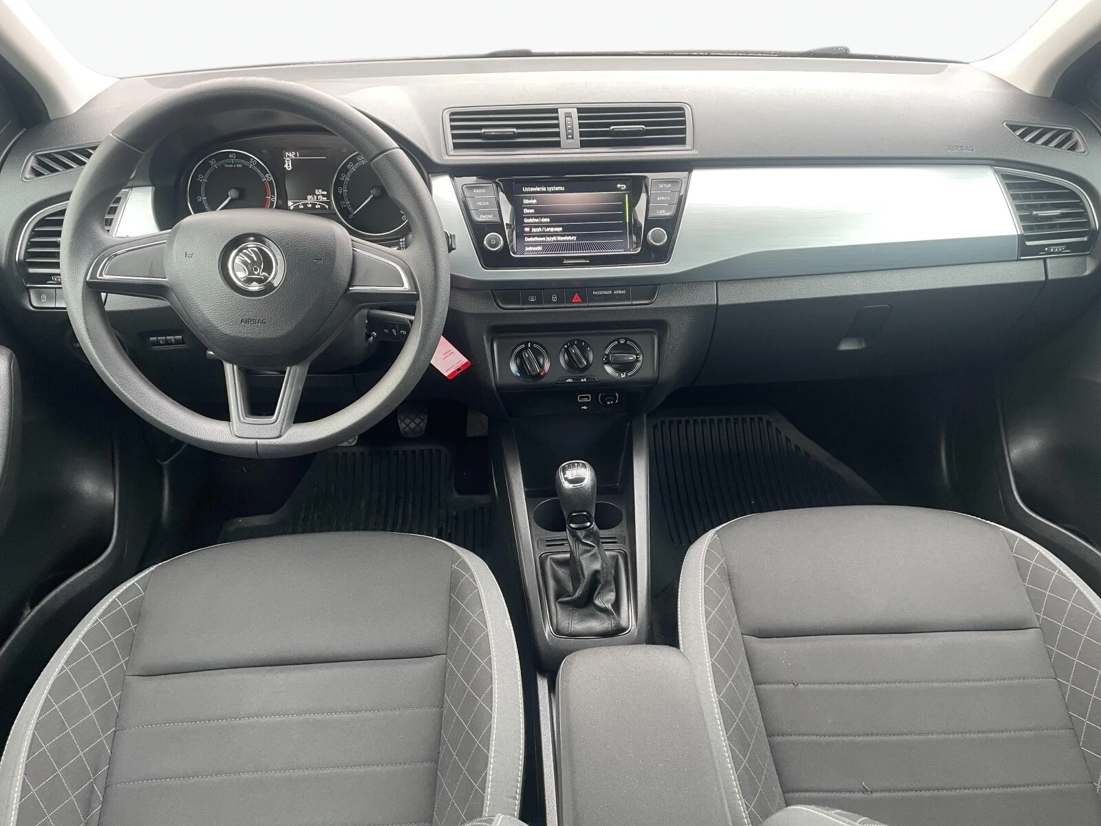 Škoda Fabia Ambition III (2014-2021) — zdjęcie 14