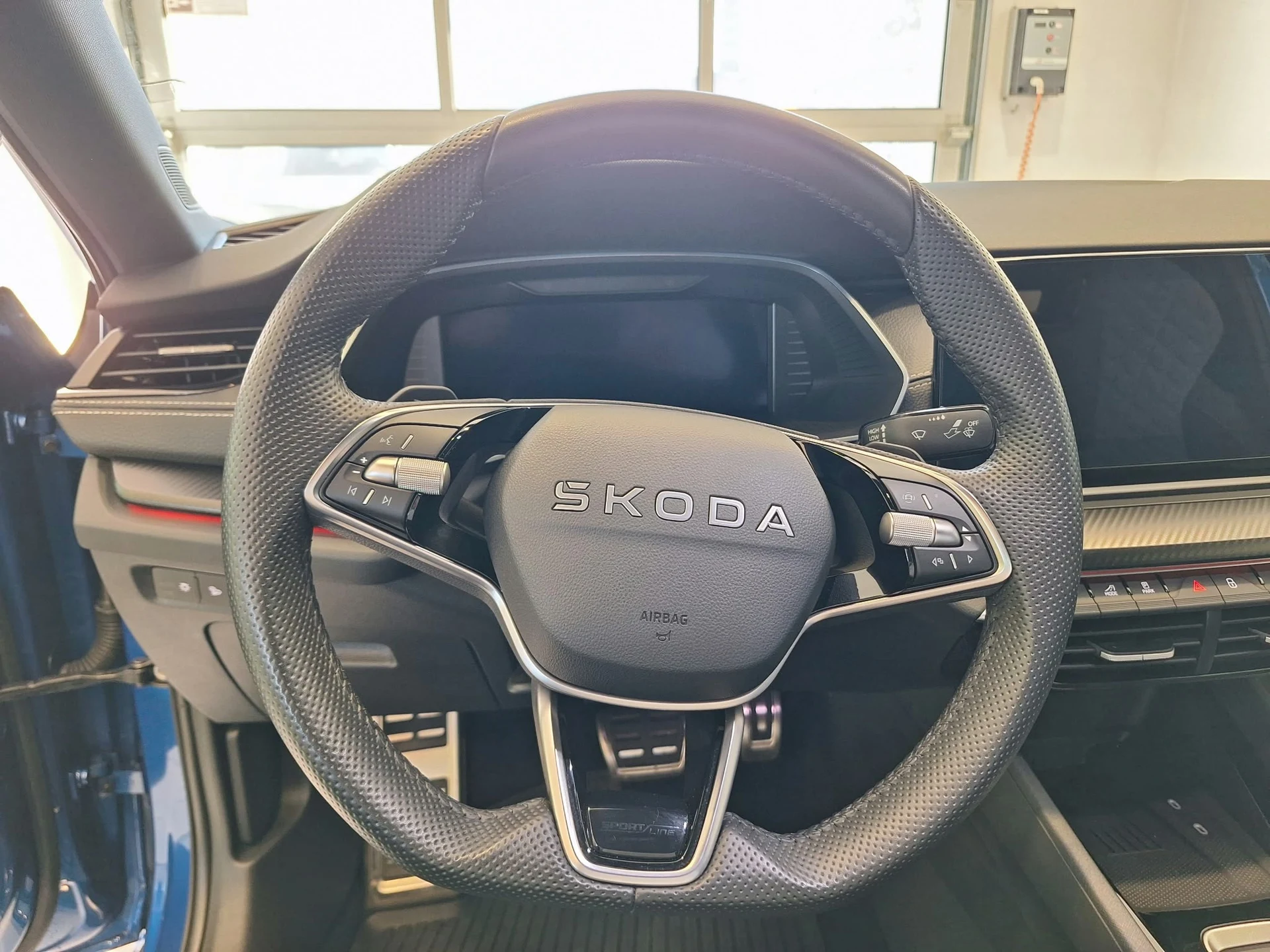 Škoda Octavia 1.5 TSI mHEV Sportline DSG IV (2020-) — zdjęcie 9