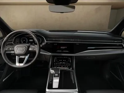 Audi Q7 TFSI e PHEV 360 kW Quattro S Line Tiptr