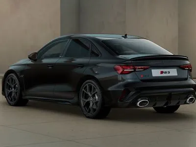 Audi RS3 Limousine TFSI Quattro S tronic