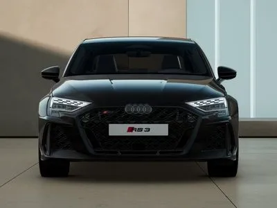 Audi RS3 Limousine TFSI Quattro S tronic