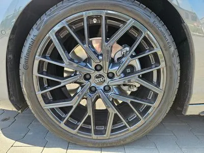 Audi A6 Avant e-Hybrid 220 kW Quattro S tronic
