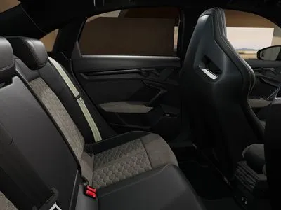 Audi RS3 Limousine TFSI Quattro S tronic