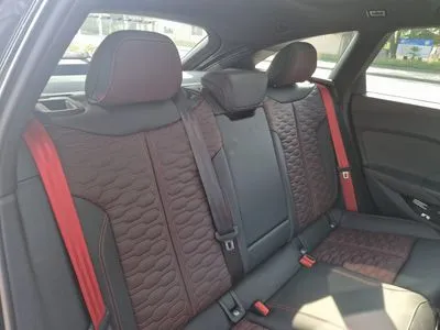 Audi RS5 Avant e-Hybrid 470kW Tiptronic