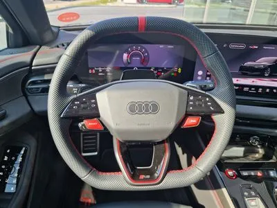 Audi RS5 Avant e-Hybrid 470kW Tiptronic