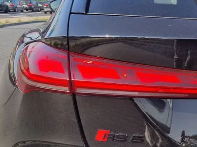 Audi RS5 Avant e-Hybrid 470kW Tiptronic