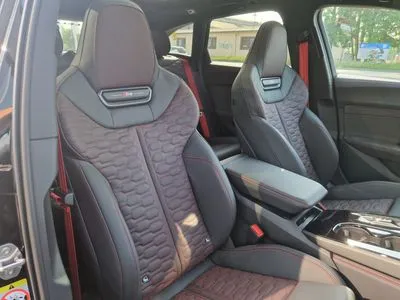 Audi RS5 Avant e-Hybrid 470kW Tiptronic