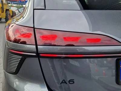 Audi A6 Avant TDI mHEV Quattro S tronic