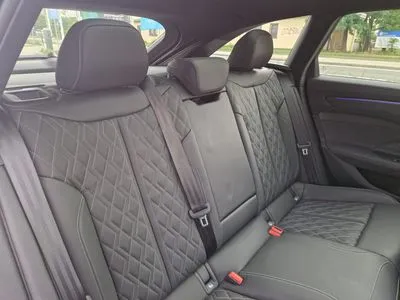 Audi A6 Avant TDI mHEV Quattro S tronic