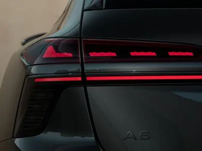 Audi A6 Avant TDI mHEV Quattro S tronic