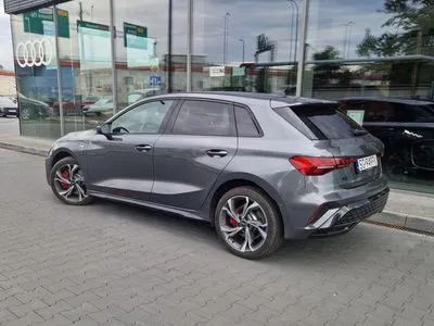 Audi A3 Sportback TFSIe PHEV 200 kW S Line S tronic
