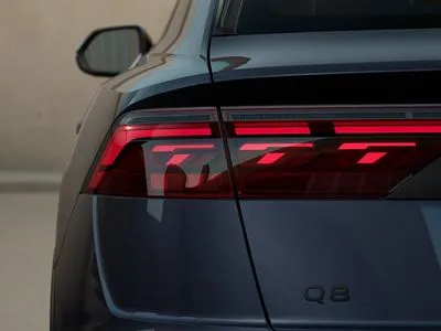 Audi Q8 TFSI e PHEV 360 kW Quattro Tiptronic