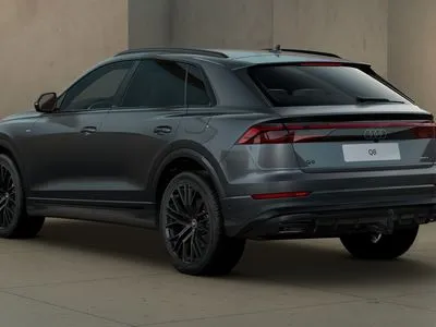 Audi Q8 TFSI e PHEV 360 kW Quattro Tiptronic