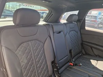 Audi Q7 TFSI e PHEV 360 kW Quattro S Line Tiptr