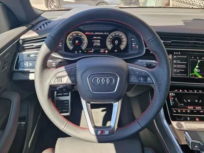 Audi Q8 TFSI e PHEV 360 kW Quattro Tiptronic