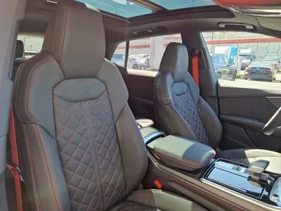 Audi Q8 TFSI e PHEV 360 kW Quattro Tiptronic