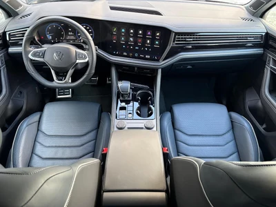 Volkswagen Touareg 3.0 V6 TDI SCR 4MOTION 286 KM R LINE