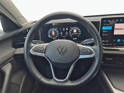 Volkswagen Passat Variant z polskiego salonu. Faktura VAT 23%
