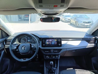 Škoda Scala z polskiego salonu. Faktura marża